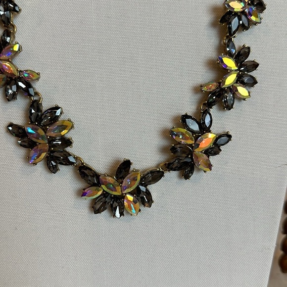 J Crew iridescent and gray stone costume necklace - Picture 2 of 3